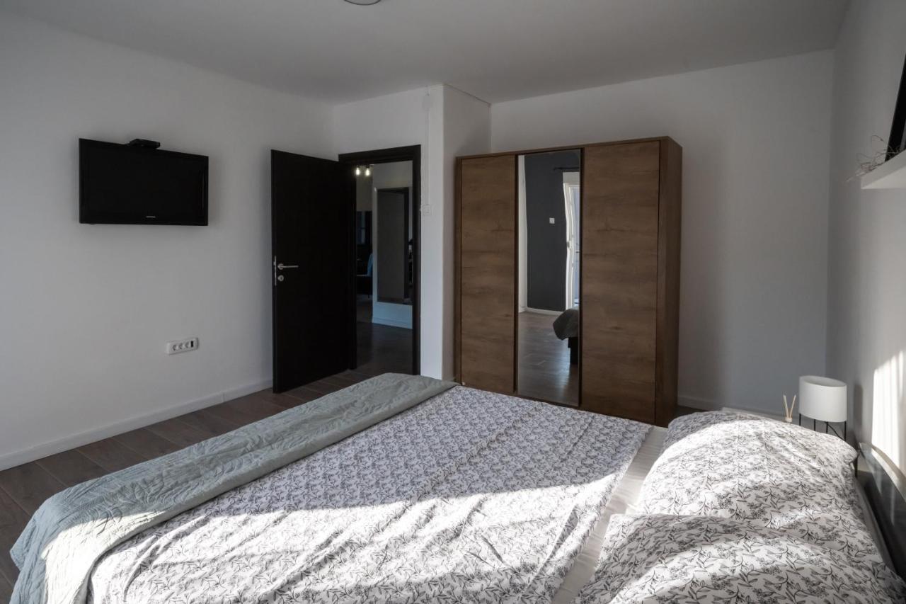 Hedonist Apartment Šibenik Eksteriør billede